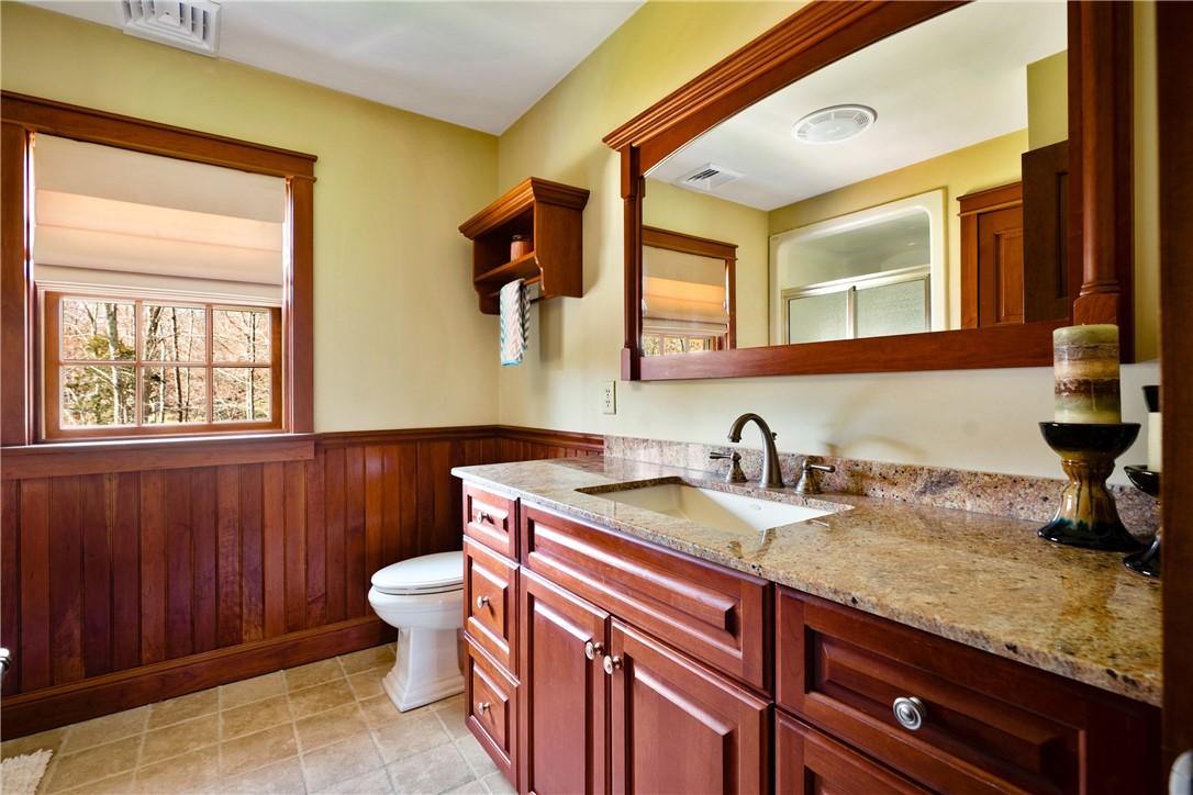 16 Hiscox Road Westerly, RI 02891 - Photo 32 of 41