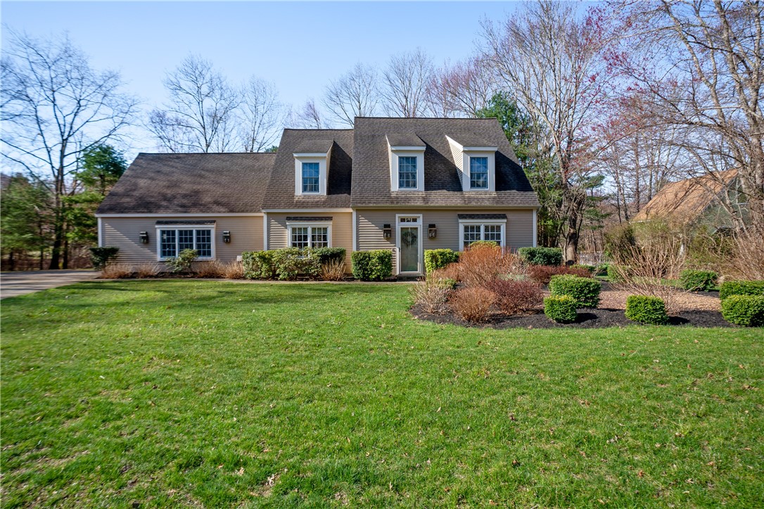 16 Hiscox Road Westerly, RI 02891 - Photo 6 of 41