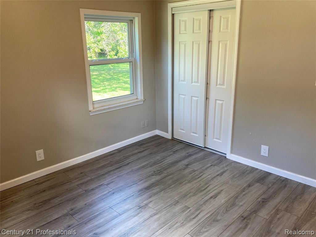 3581 Crooks Road Troy, MI 48084 - Photo 6 of 15