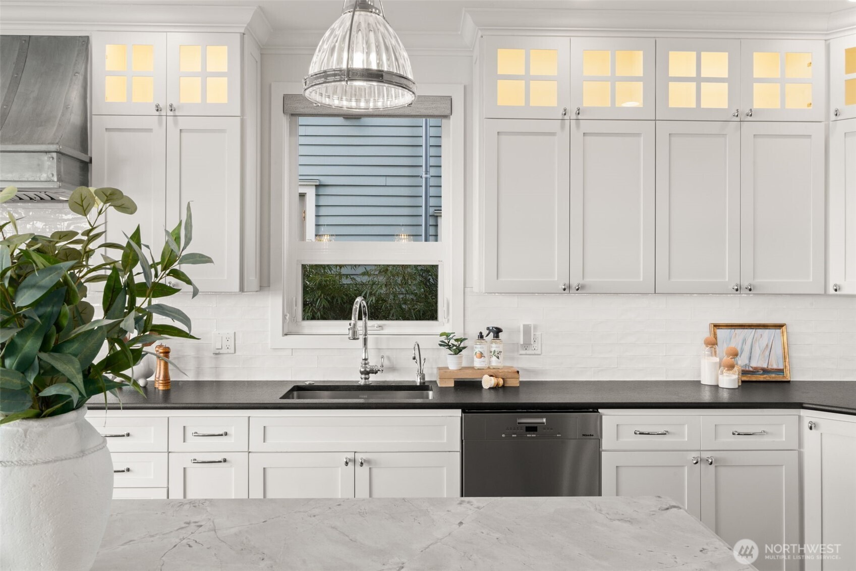 9 Southwest 3 Tree Point Lane Burien, WA 98166 - Photo 12 of 37