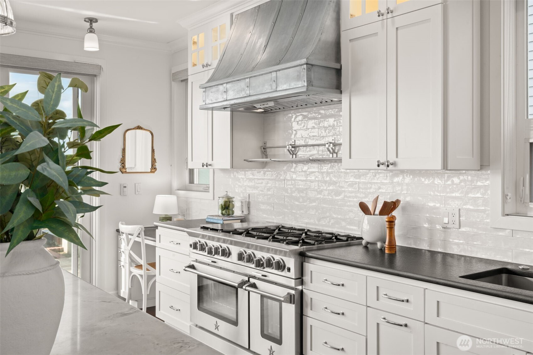 9 Southwest 3 Tree Point Lane Burien, WA 98166 - Photo 13 of 37