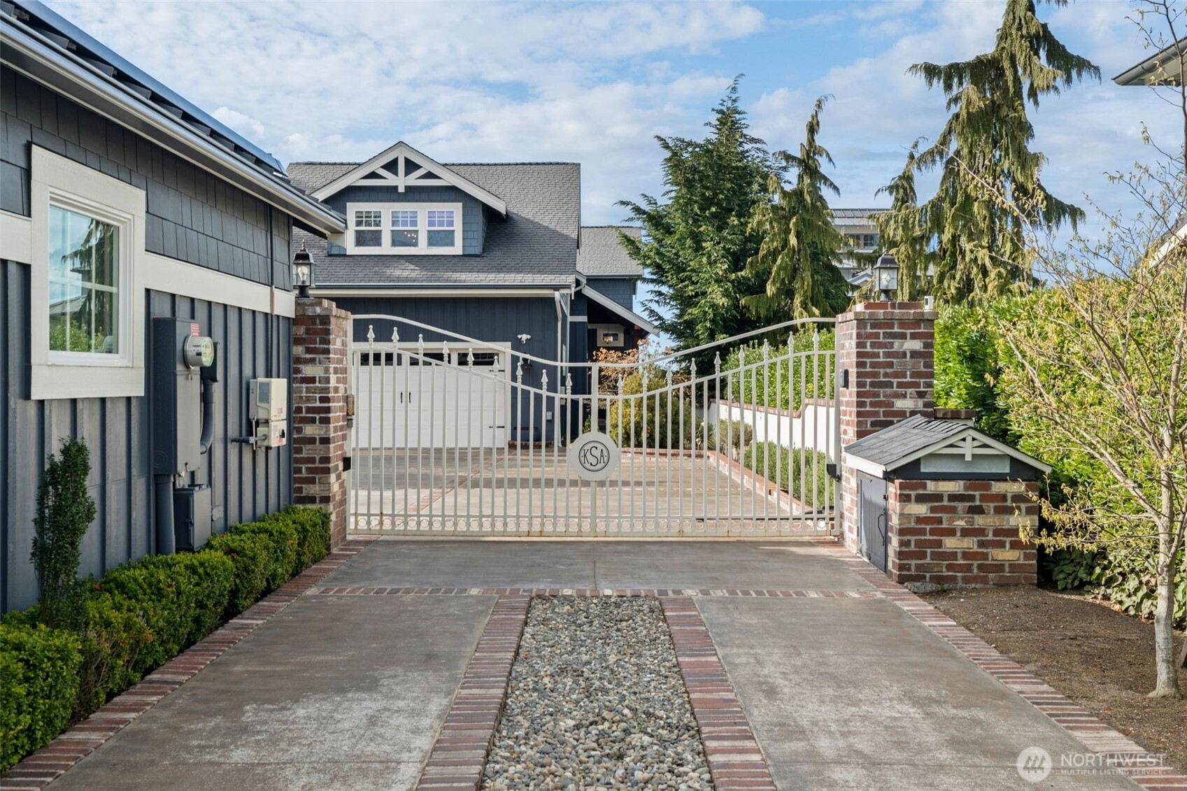 9 Southwest 3 Tree Point Lane Burien, WA 98166 - Photo 3 of 37