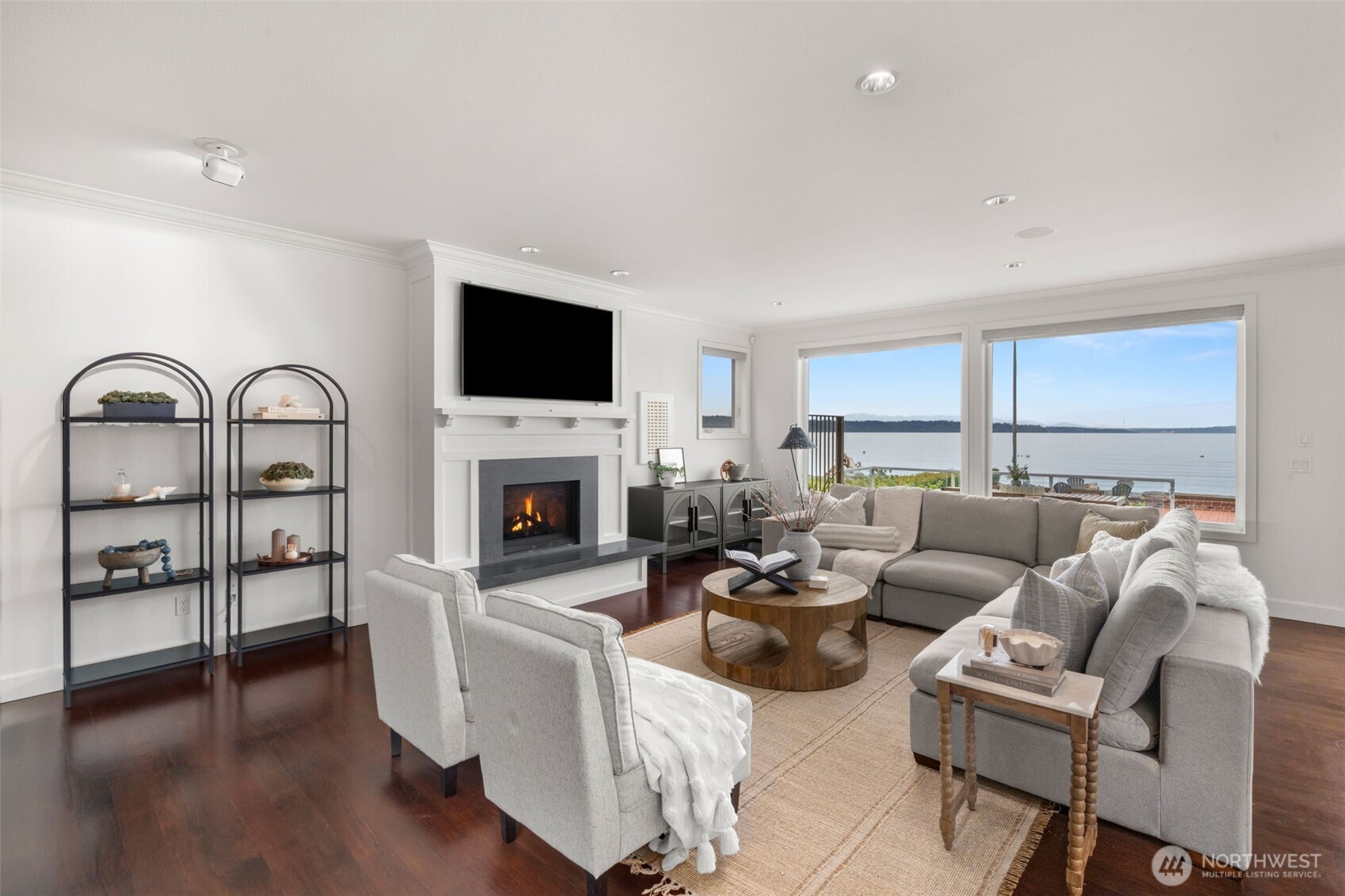 9 Southwest 3 Tree Point Lane Burien, WA 98166 - Photo 6 of 37