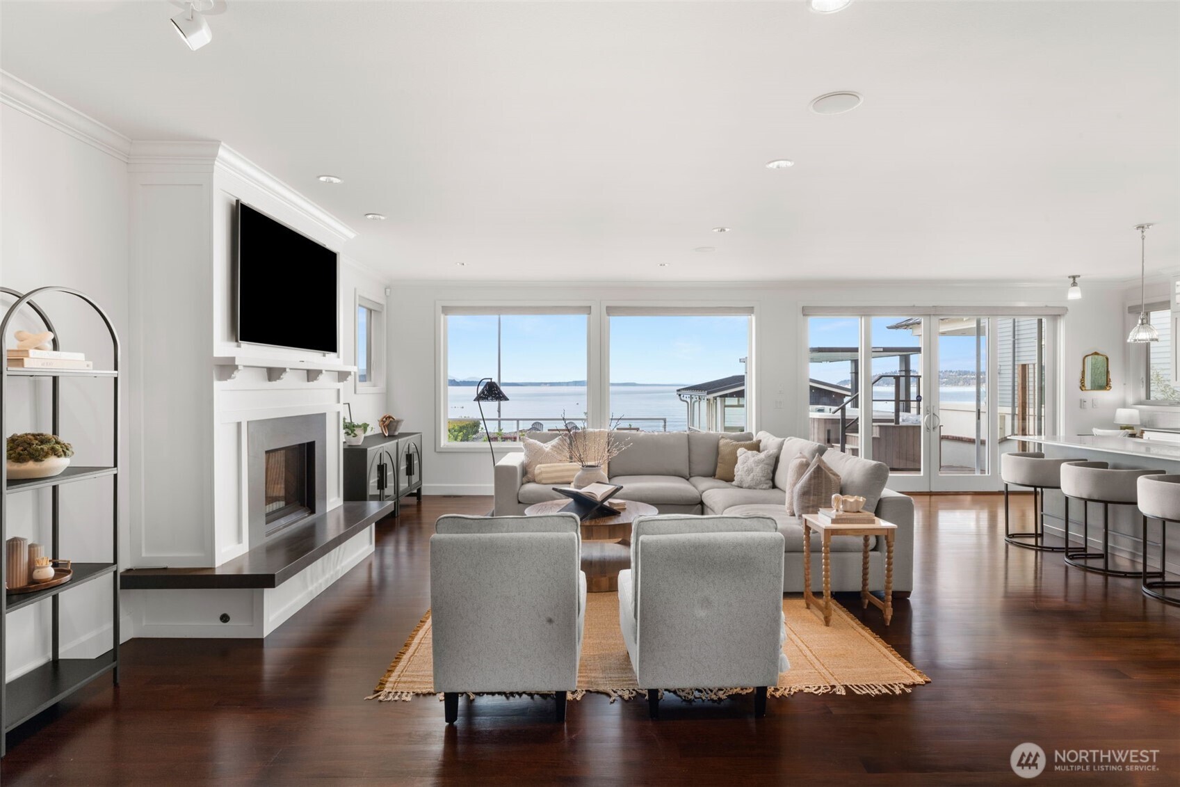 9 Southwest 3 Tree Point Lane Burien, WA 98166 - Photo 8 of 37