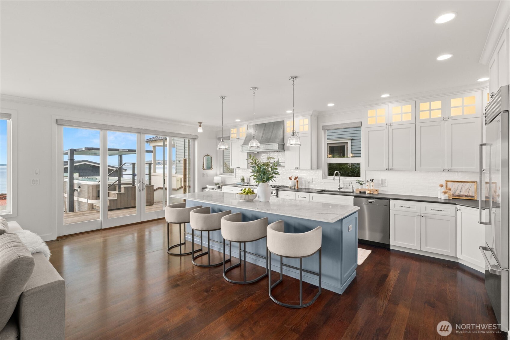 9 Southwest 3 Tree Point Lane Burien, WA 98166 - Photo 10 of 37