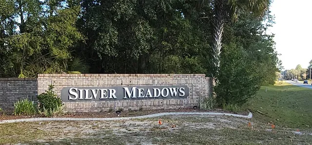 a view of sign board