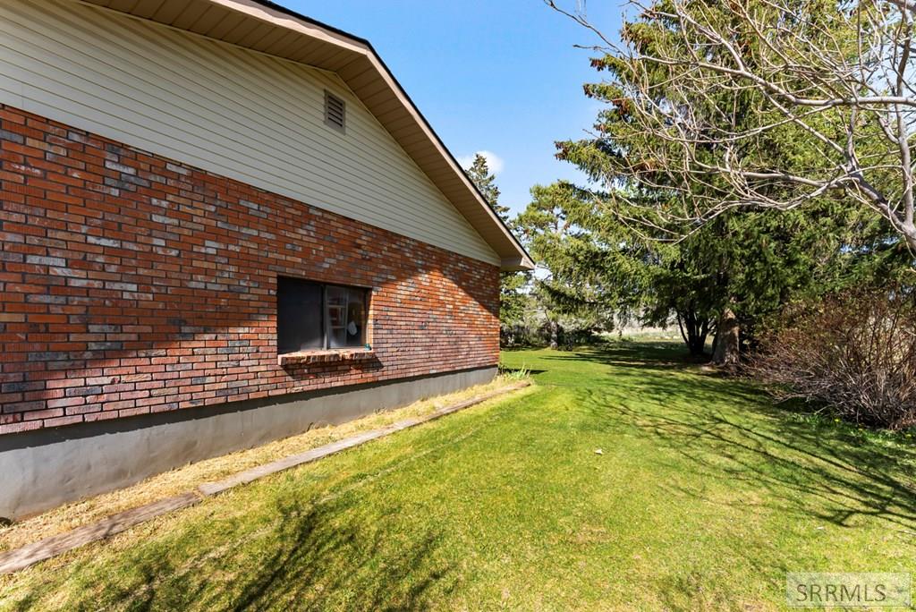 6685 East Iona Road Idaho Falls, ID 83401 - Photo 32 of 59