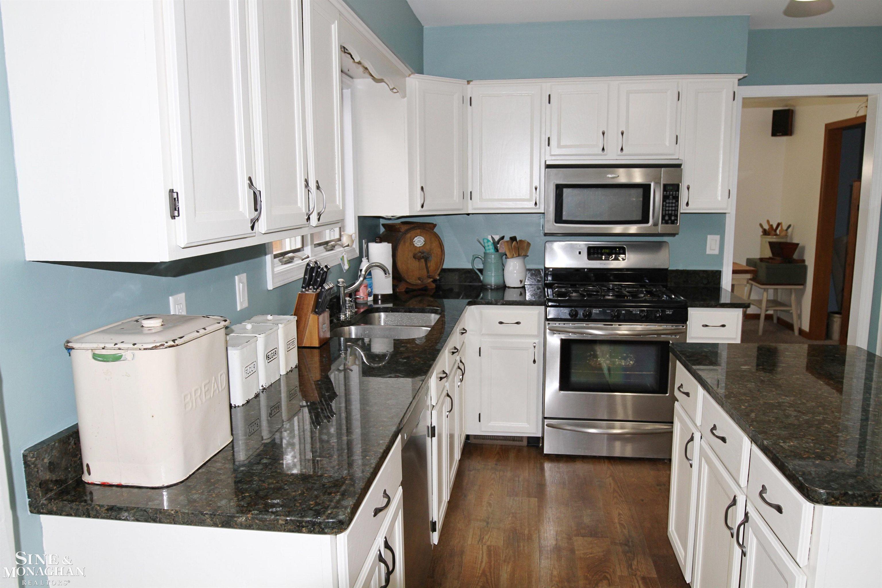 6969 Marsh Road Marine City, MI 48039 - Photo 9 of 34 Kitchen 1