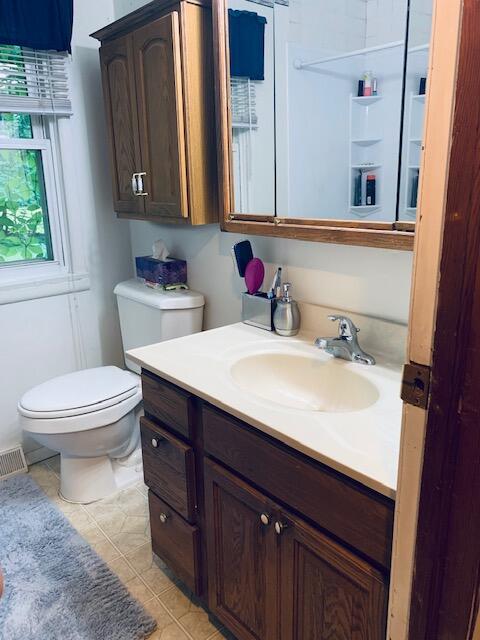16443 Rynearson Street Buchanan, MI 49107 - Photo 14 of 24 bathroom