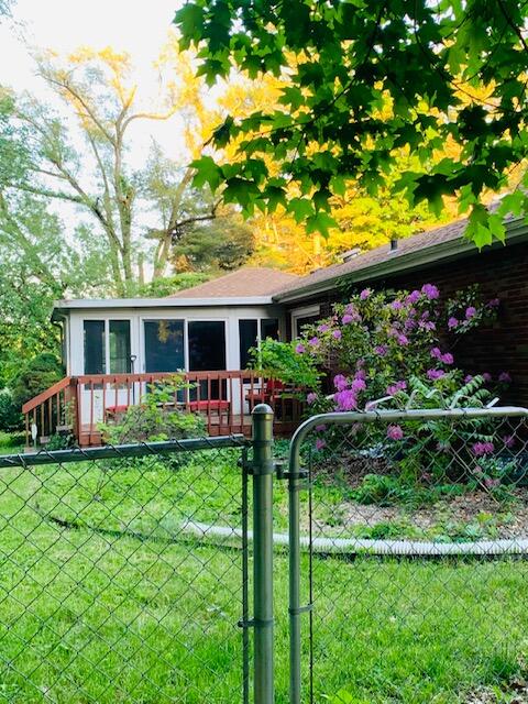 16443 Rynearson Street Buchanan, MI 49107 - Photo 19 of 24 back fence
