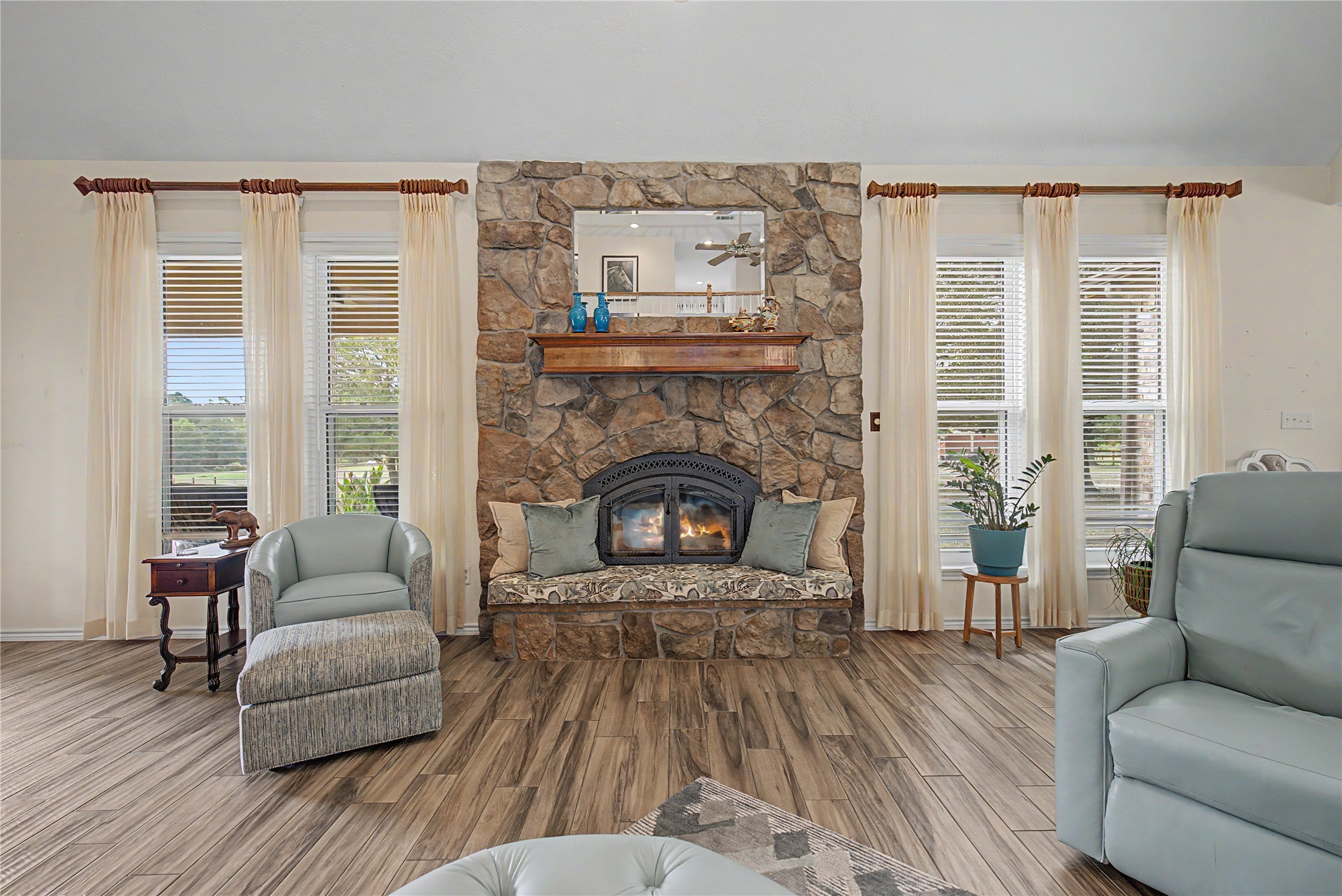 8988 County Line Road Willis, TX 77378 - Photo 5 of 42 Gallery Image 5