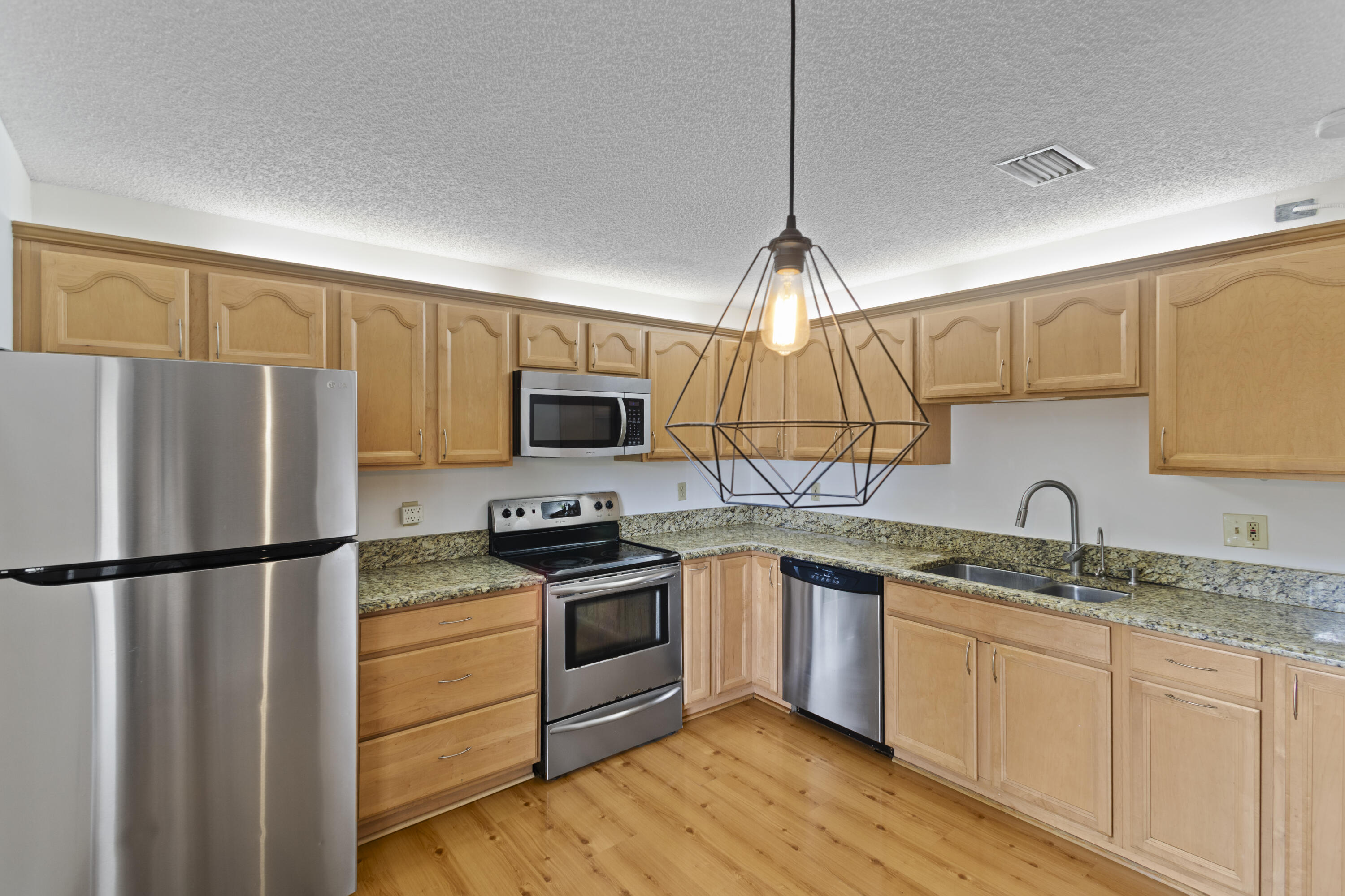 9352 Sable Ridge Circle, Unit C Boca Raton, FL 33428 - Photo 7 of 40 0G1A8883_1