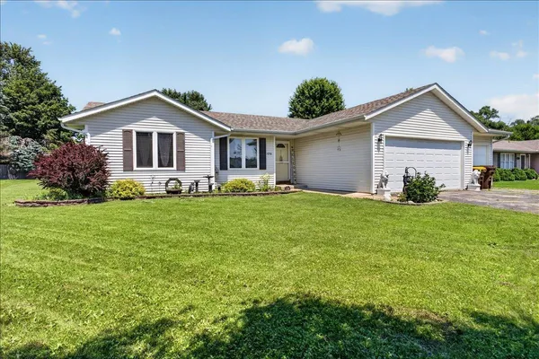 $299,000 | 5250 Jenkins Drive, South Beloit, IL 61080