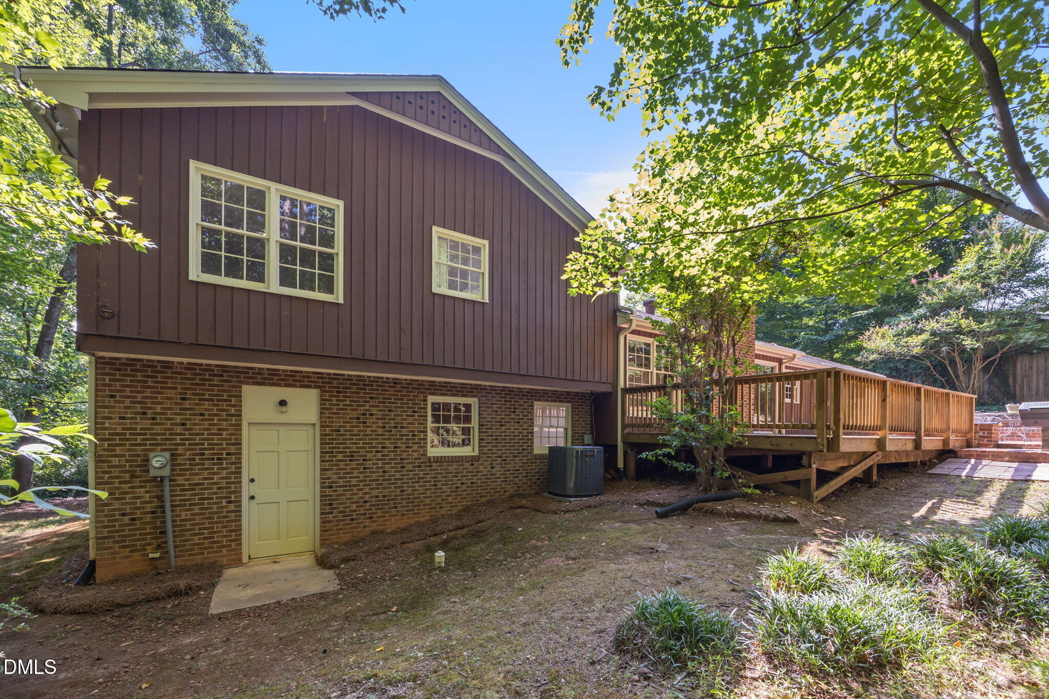 6813 Jean Drive Raleigh, NC 27612 - Photo 9 of 60 9-web-or-mls-484A8350