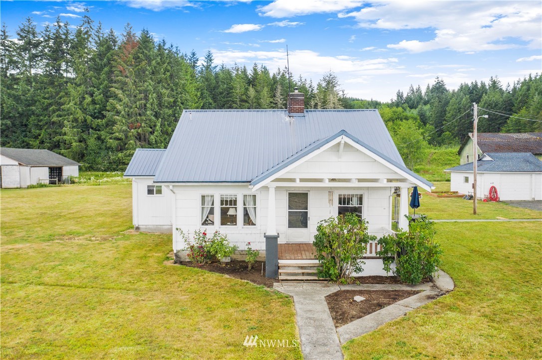2240 Lincoln Creek Road Rochester, WA 98579 - Photo 1 of 25