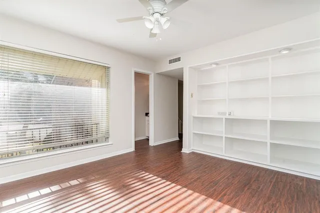 $2,895 | 2945 Country Pl Circle, Carrollton, TX 75006