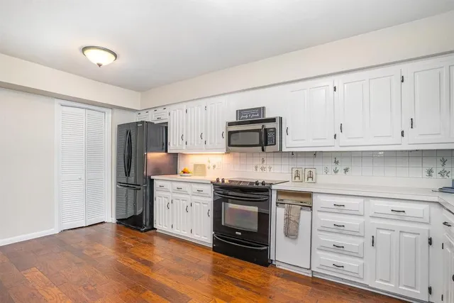 $2,895 | 2945 Country Pl Circle, Carrollton, TX 75006