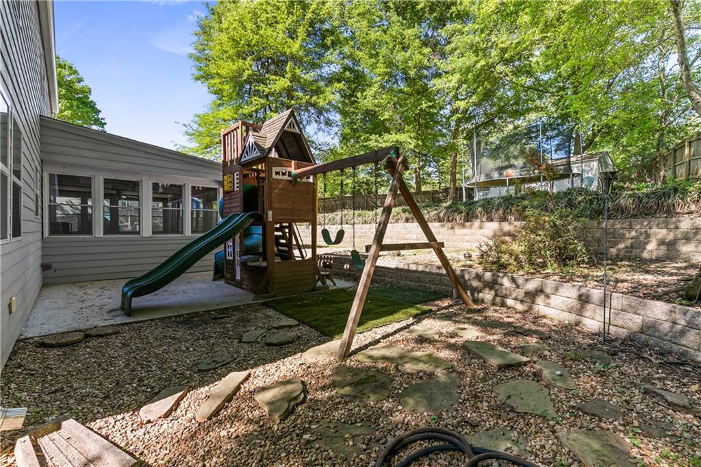 2656 Shaw Road Marietta, GA 30066 - Photo 32 of 36
