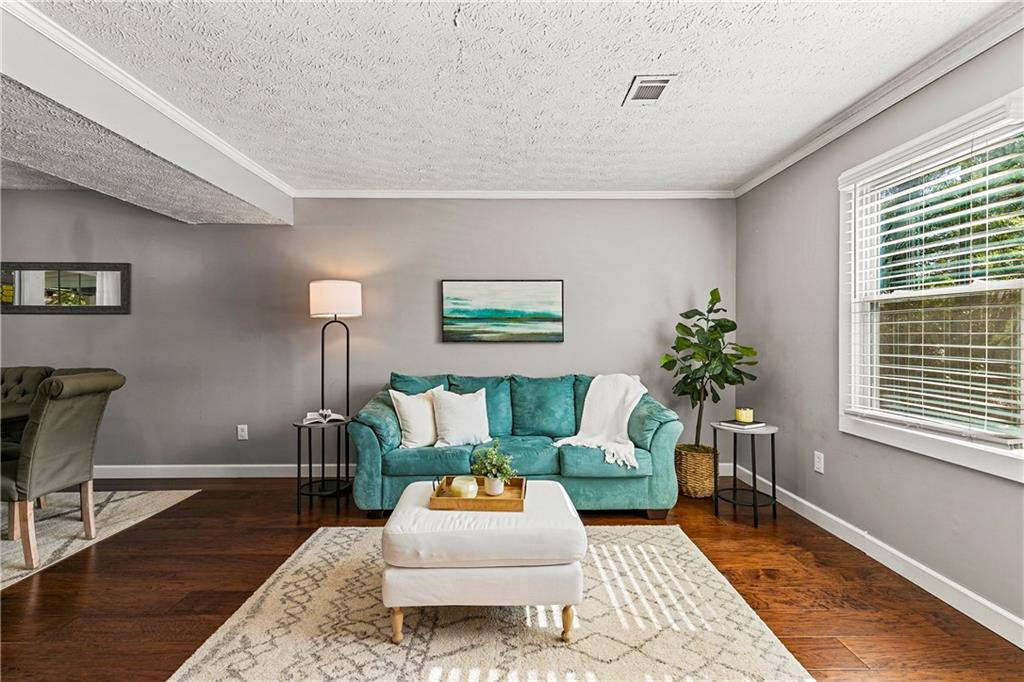 2656 Shaw Road Marietta, GA 30066 - Photo 5 of 36