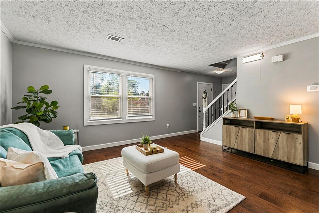 2656 Shaw Road Marietta, GA 30066 - Photo 6 of 36