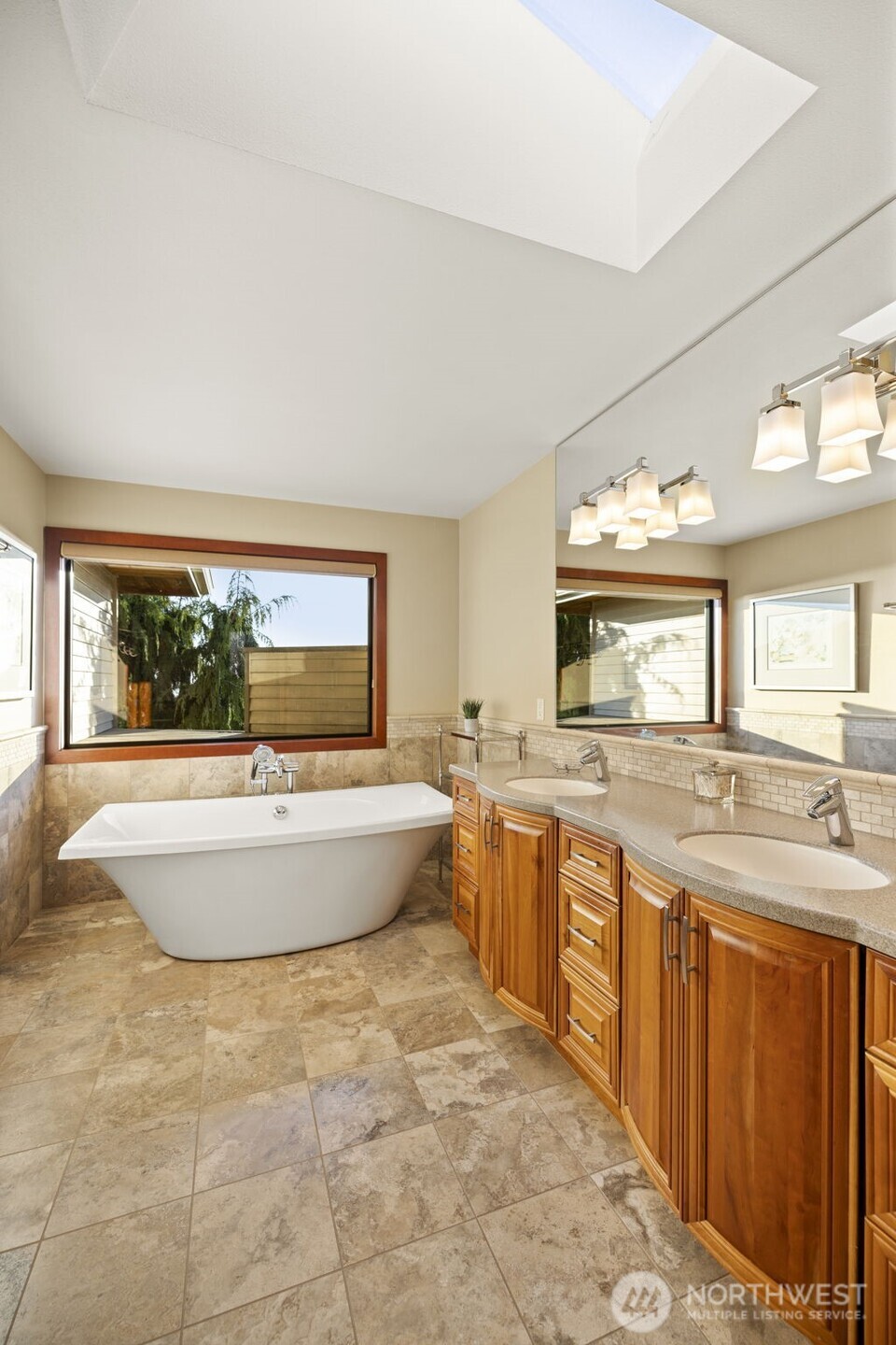 13705 68th Avenue West Edmonds, WA 98026 - Photo 34 of 40
