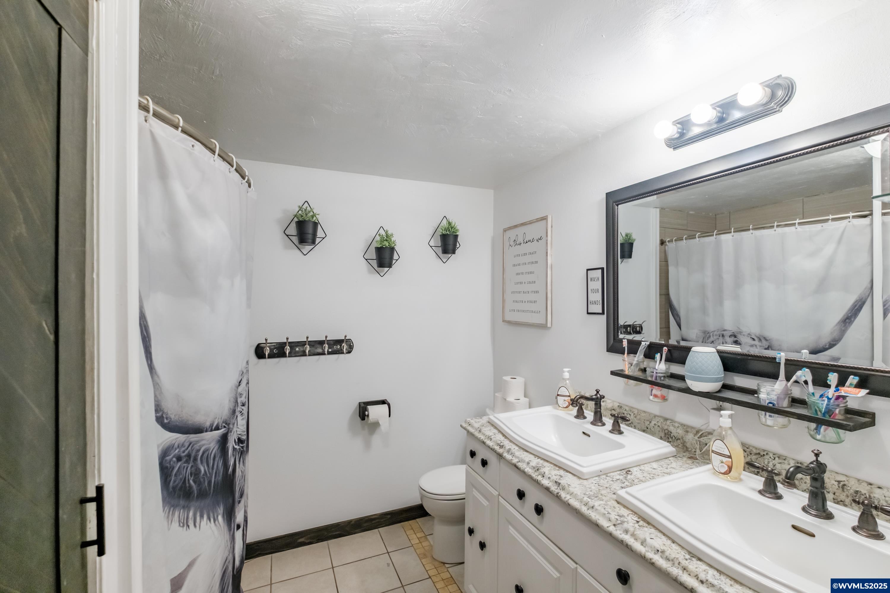 720 Central Avenue Lebanon, OR 97355 - Photo 12 of 38