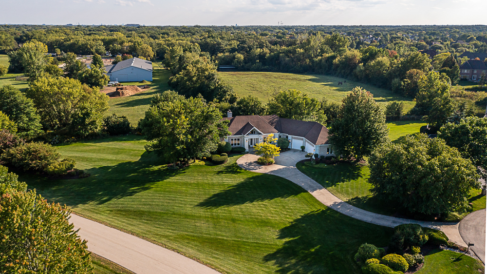 22258 North Foxtail Drive Kildeer, IL 60047 - Photo 42 of 50 an aerial view of residential houses with outdoor space and swimming pool