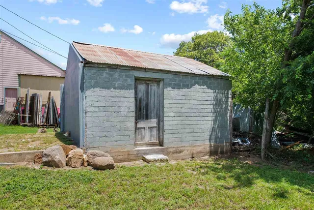 $465,000 | 106 Legion Drive, Llano, TX 78643