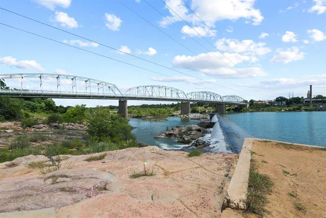 $465,000 | 106 Legion Drive, Llano, TX 78643