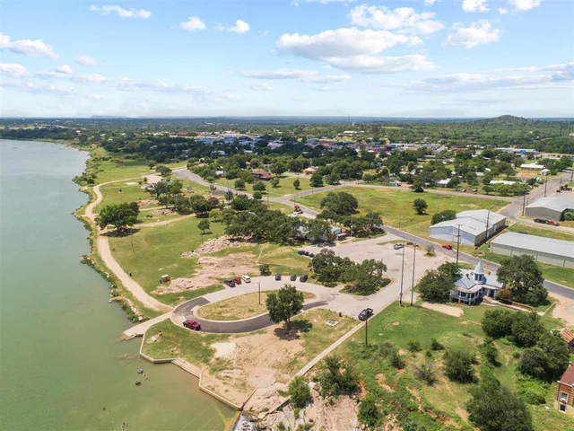 $465,000 | 106 Legion Drive, Llano, TX 78643