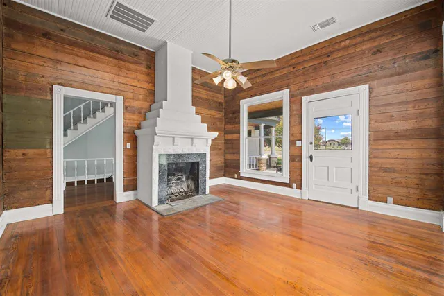 $465,000 | 106 Legion Drive, Llano, TX 78643