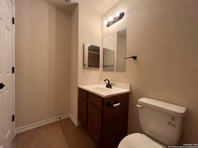 $1,225 | 16832 Dancing Ava, Unit 1, Selma, TX 78154