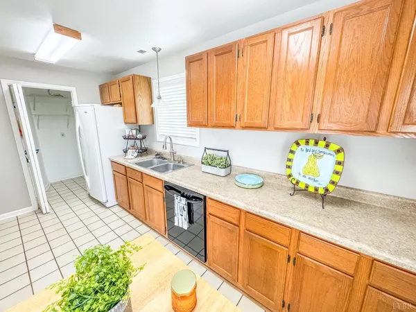 $239,999 | 101 Manor Drive, Unit A, Forest, VA 24551