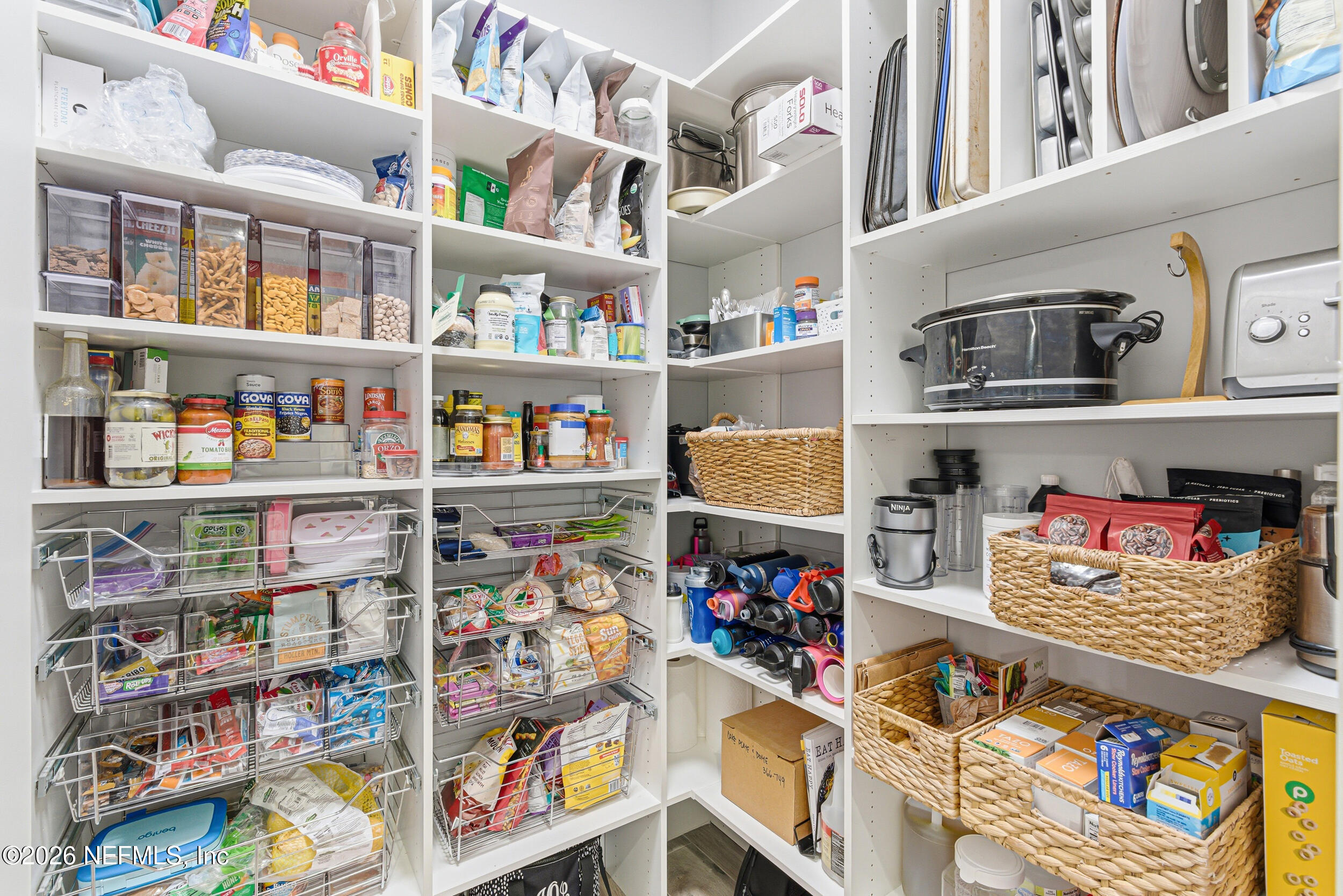 294 Sandy Cove St. Johns, FL 32259 - Photo 21 of 49 Pantry