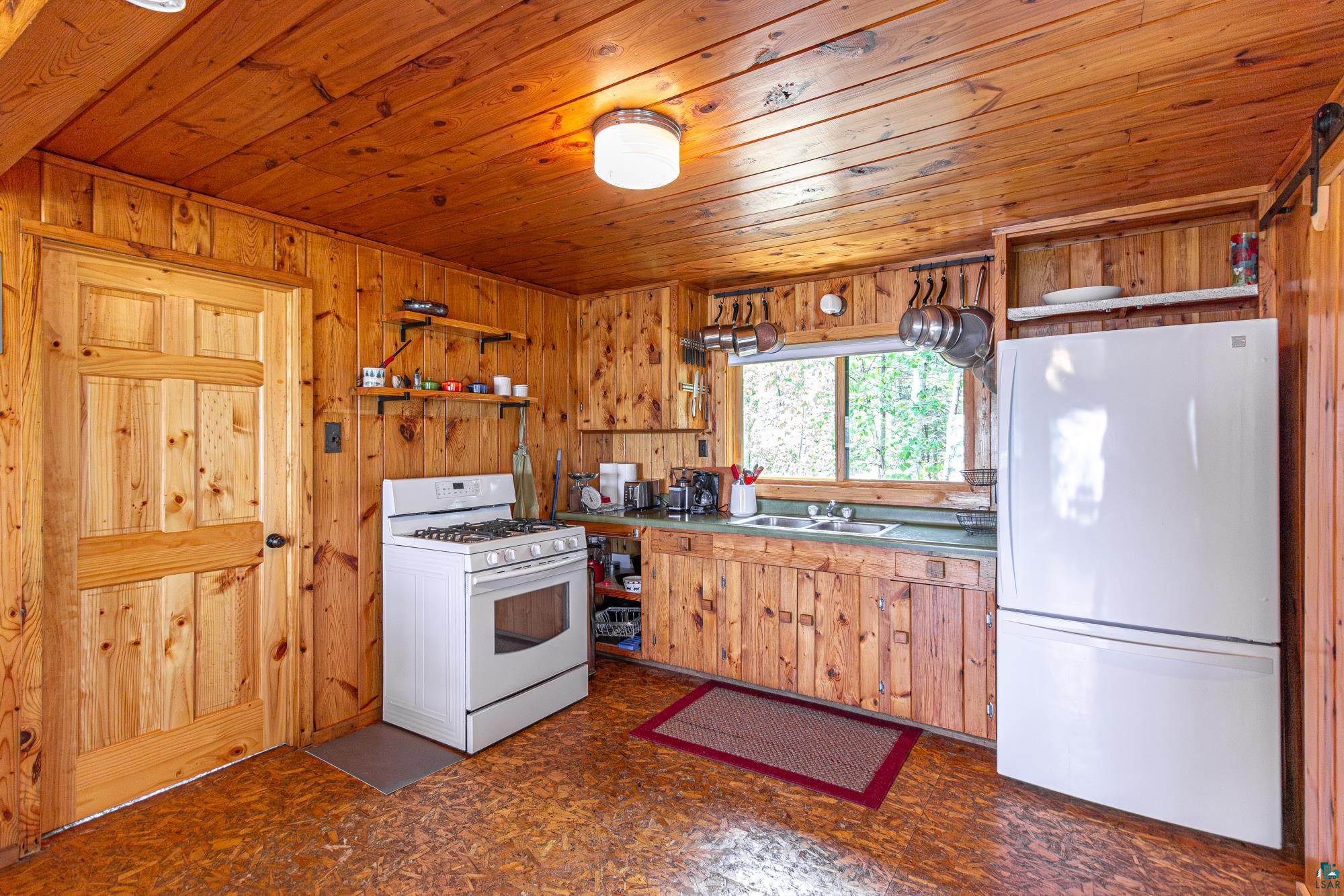 14575 Jackpine Trail Ely, MN 55731 - Photo 10 of 42