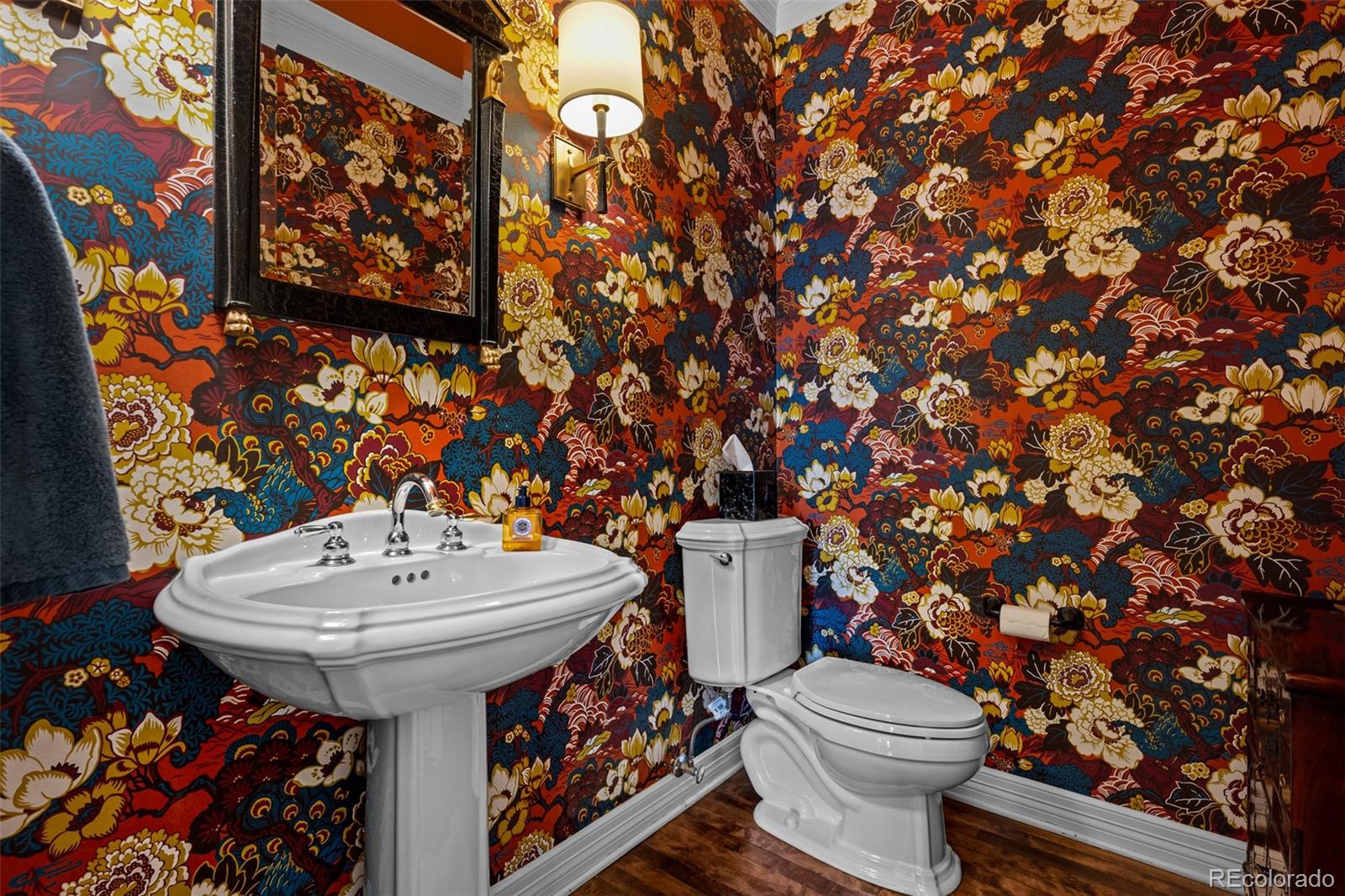 725 Front Range Road Littleton, CO 80120 - Photo 21 of 50