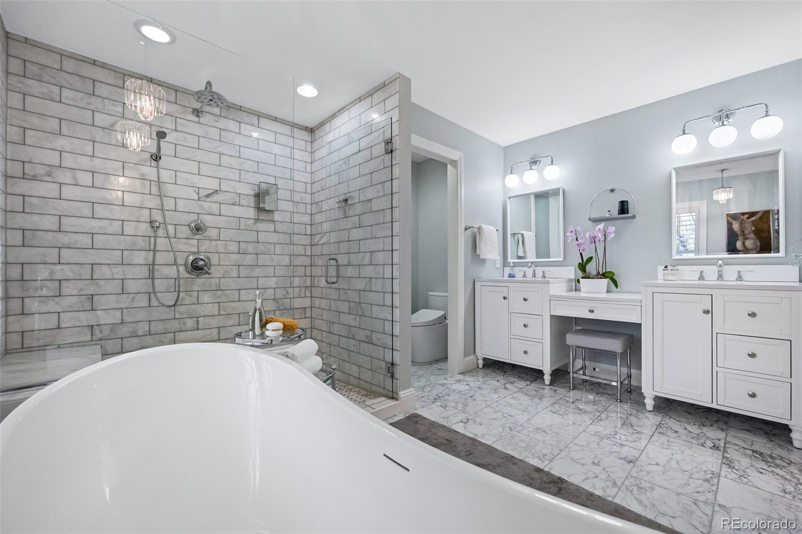 725 Front Range Road Littleton, CO 80120 - Photo 27 of 50