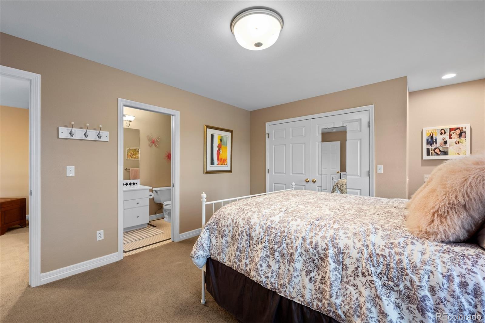 725 Front Range Road Littleton, CO 80120 - Photo 29 of 50