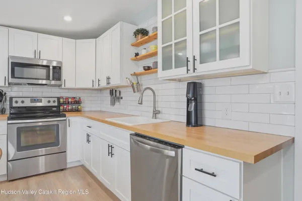 $425,000 | 95-97 Livingston Street, Saugerties, NY 12477