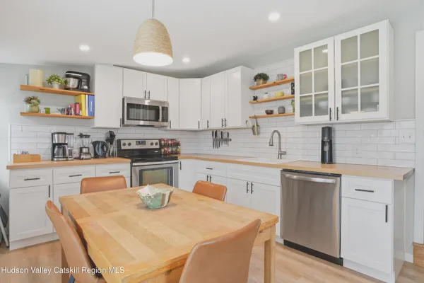 $425,000 | 95-97 Livingston Street, Saugerties, NY 12477