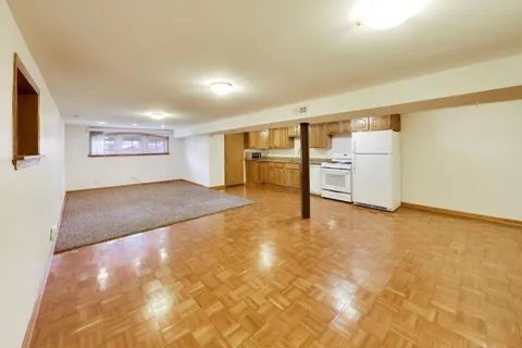 $725,000 | 3427 South Emerald Avenue, Chicago, IL 60616