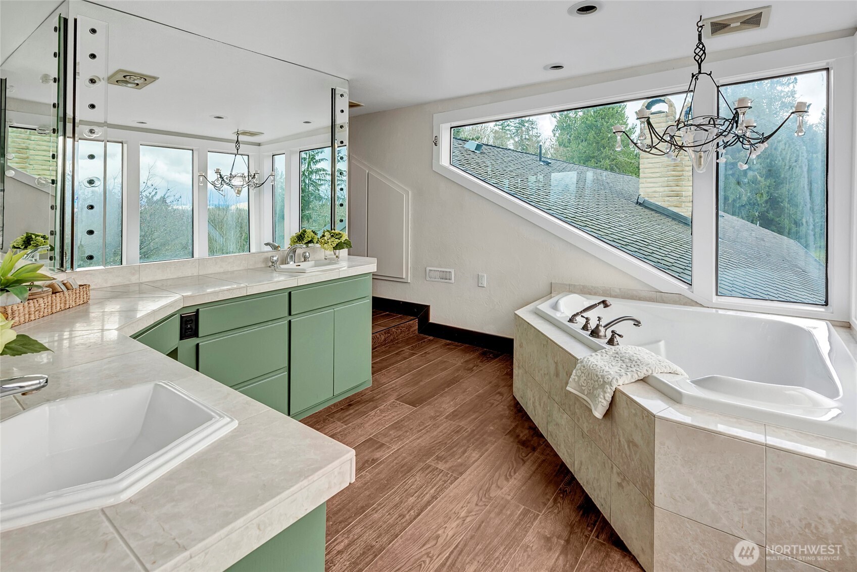 16121 High Bridge Road Monroe, WA 98272 - Photo 26 of 40 a large white kitchen with a large window