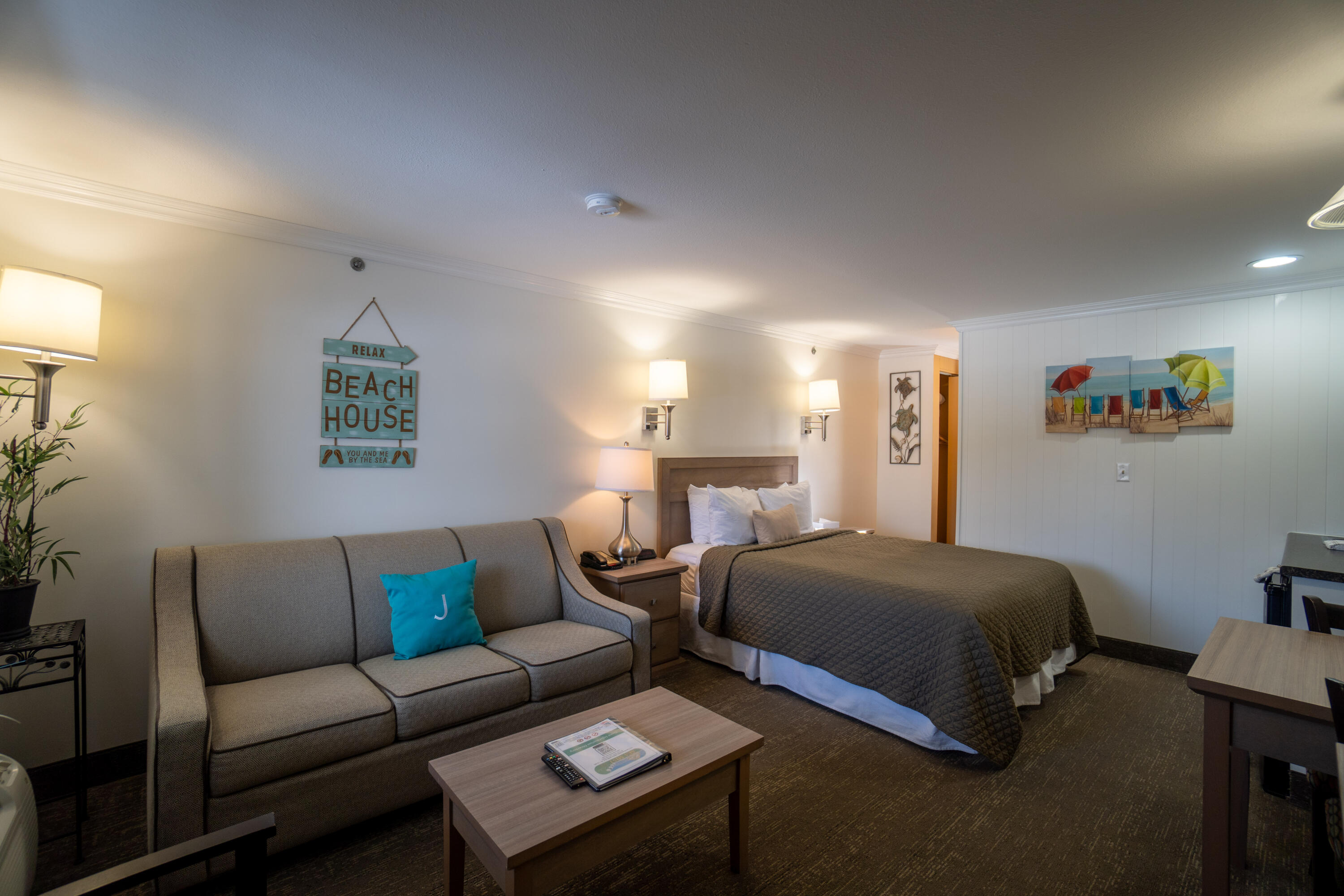 733 Post Road, Unit 212 Wells, ME 04090 - Photo 2 of 6 DSC00576-HDR