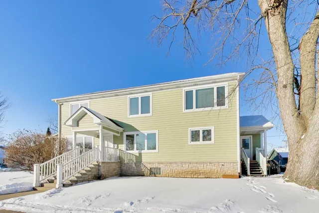 $4,850 | 229 North Myrtle Avenue, Elmhurst, IL 60126