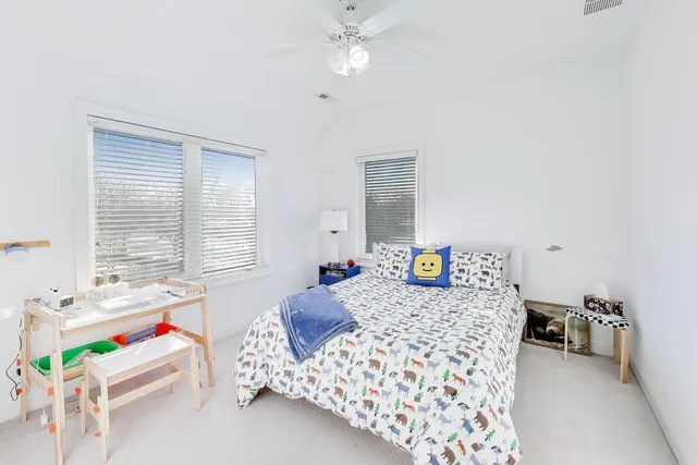 $4,850 | 229 North Myrtle Avenue, Elmhurst, IL 60126