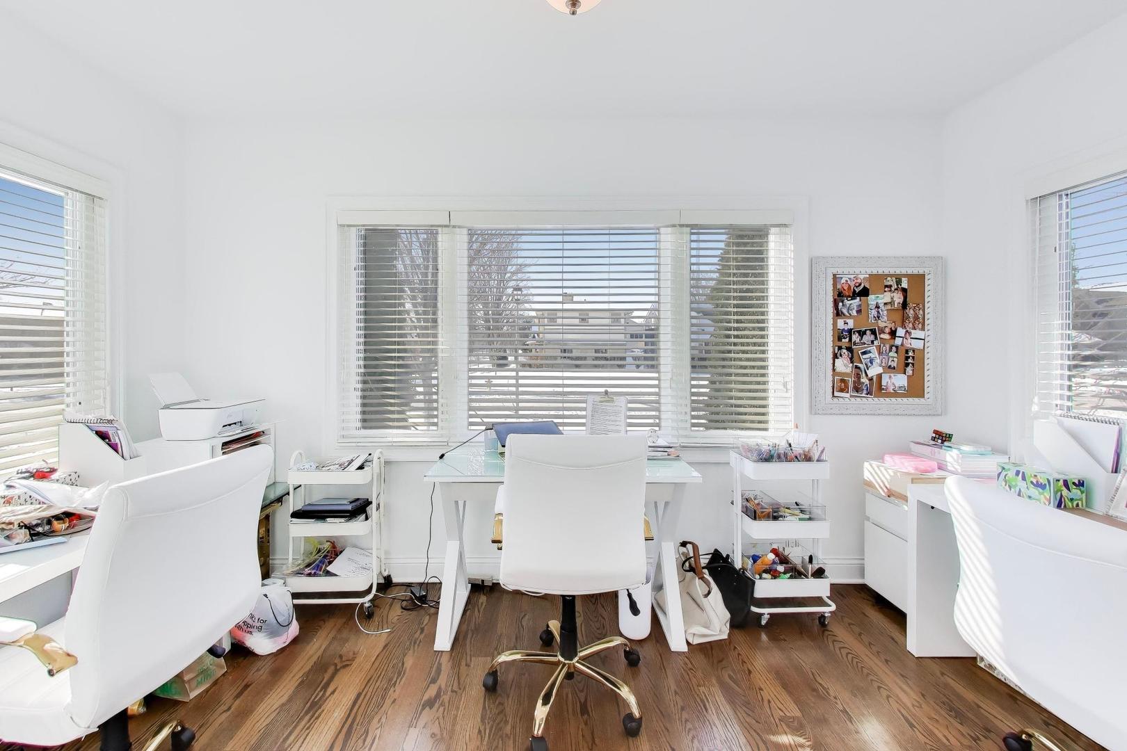 229 North Myrtle Avenue Elmhurst, IL 60126 - Photo 8 of 43 a living room with furniture and a wooden floor