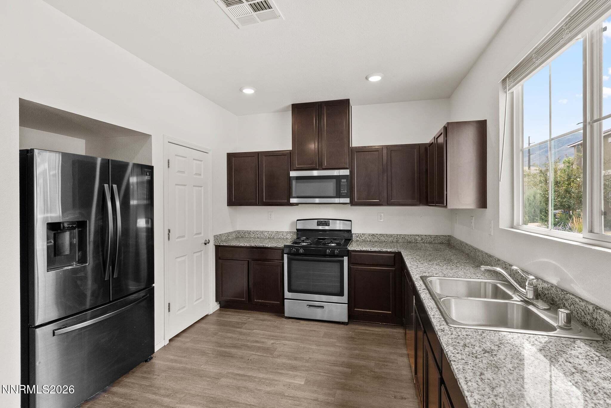 9607 Nautical Mile Road Reno, NV 89506 - Photo 7 of 48 9607-Nautical-Mile-Road-21