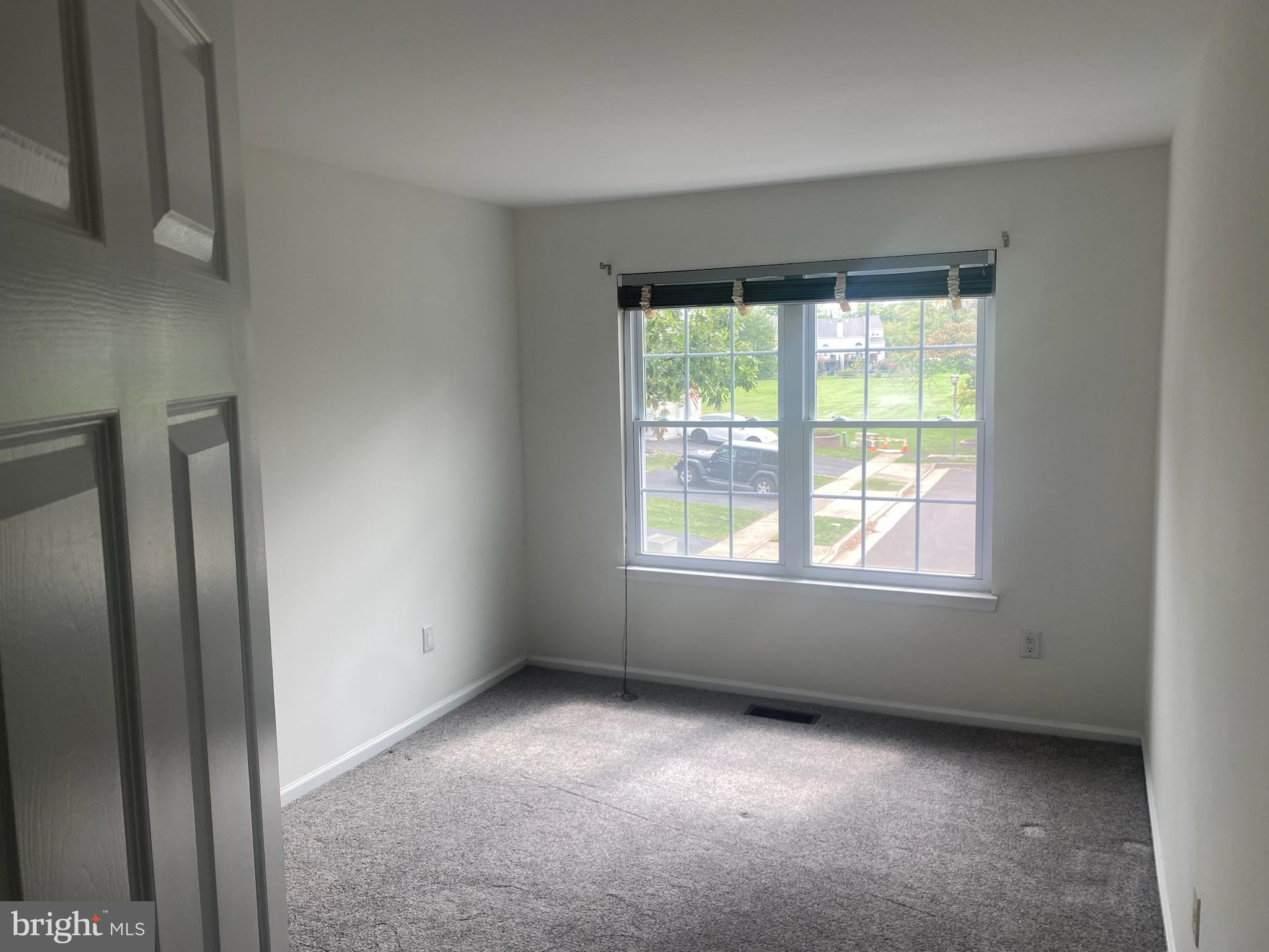 113 North Park Road Newtown, PA 18940 - Photo 18 of 27 an empty room with a window