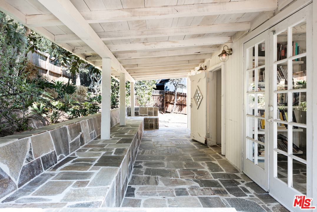 2317 Avon Street Los Angeles, CA 90026 - Photo 21 of 27