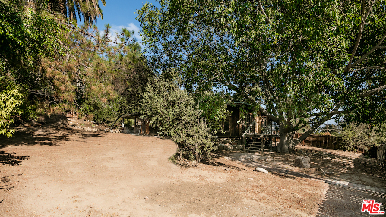 2317 Avon Street Los Angeles, CA 90026 - Photo 25 of 27